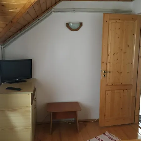 Lodge Carla Elena