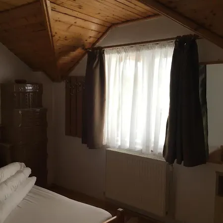 Lodge Carla Elena